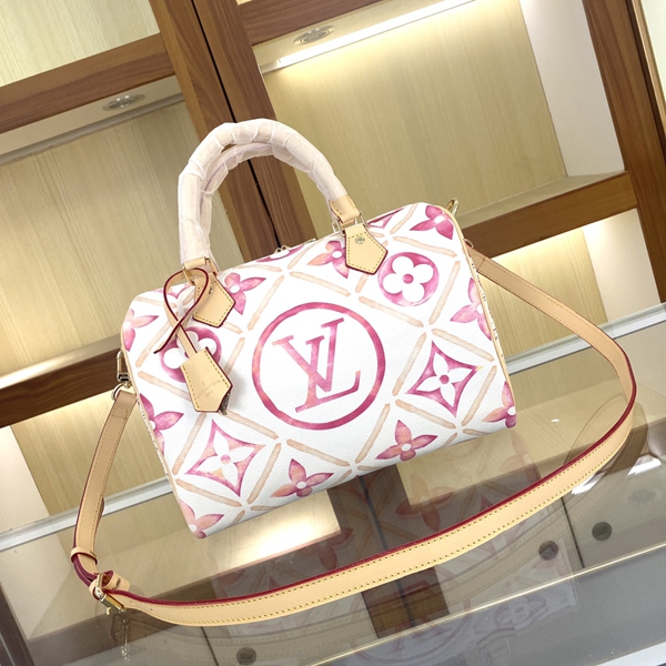 ルイヴィトンバッグ背面デザイン